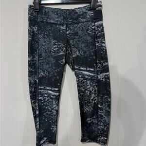 Champion DuoDry+ Crop Leggings Black Gray Abstract Splash Print Size M